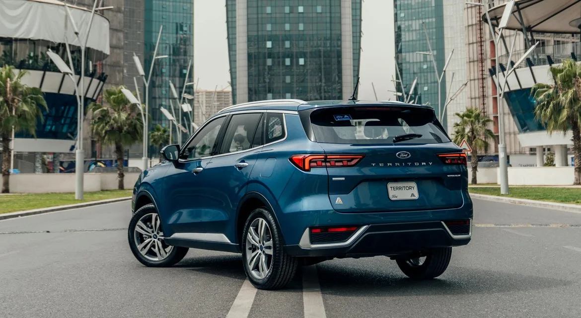 2025 Ford X4 xDrive 30i Technology